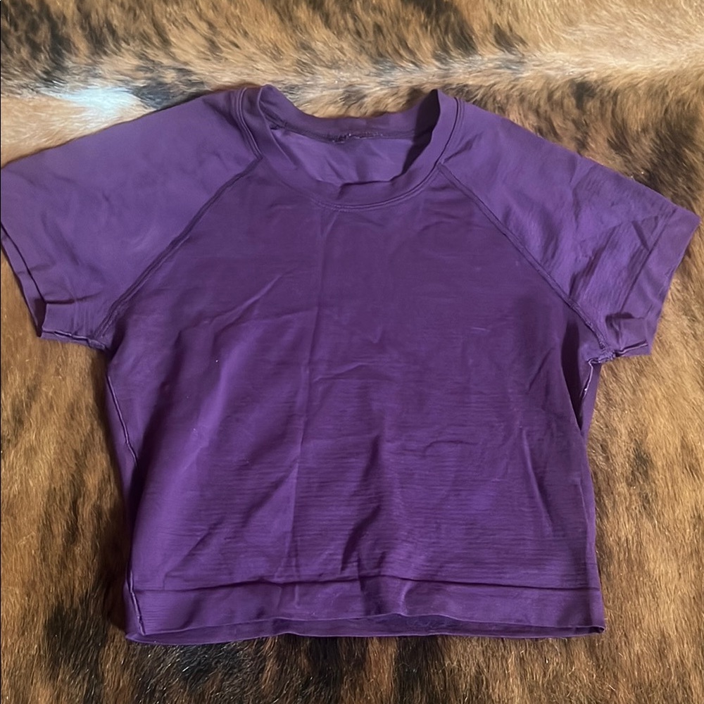 Lululemon crop tee